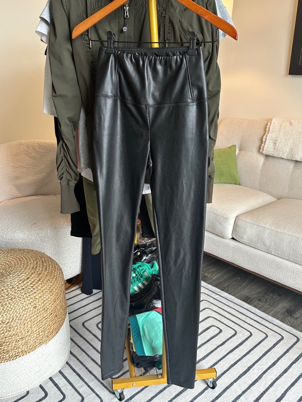 Wilfred Black Faux-Leather Leggings size S
